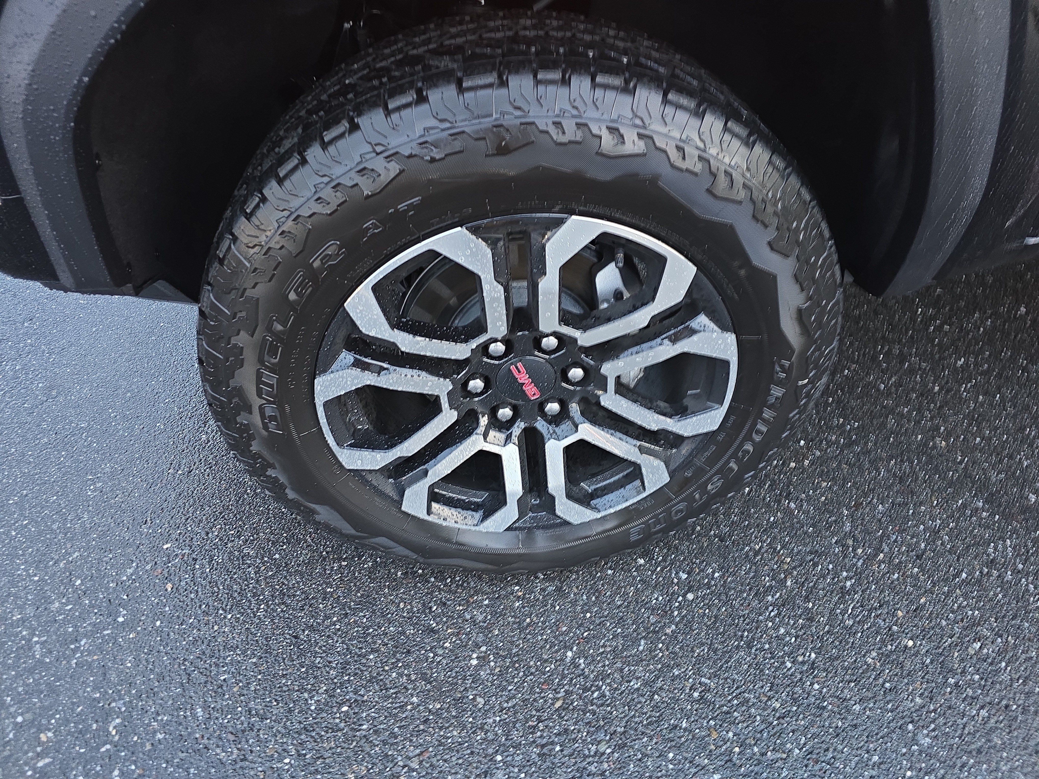 New 2026 GMC Canyon AT4 w/ Technology Plus Package AWD/4WD image 12