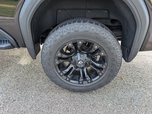 Used 2020 GMC Sierra 2500 Denali w/ Denali Ultimate Package image 11