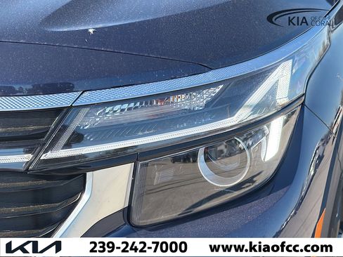 New 2026 Kia Seltos EX image 9