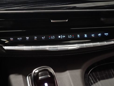 Used 2021 Cadillac Escalade Sport w/ Driver Assist Tech Package AWD/4WD image 24