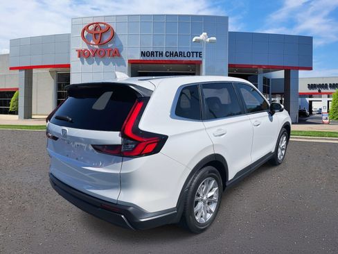 Used 2024 Honda CR-V EX image 7