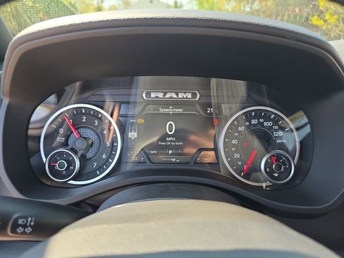 New 2026 RAM 1500 Big Horn AWD/4WD image 18
