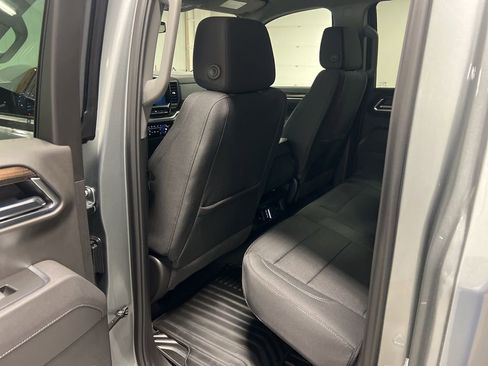 Certified 2025 Chevrolet Silverado 1500 LT AWD/4WD image 12