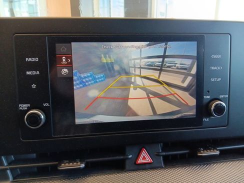 Used 2024 Kia Sportage LX image 26