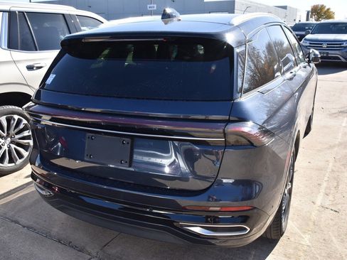 Used 2024 Lincoln Nautilus Reserve w/ Equipment Group 203A image 8