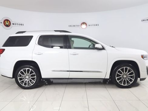 Used 2023 GMC Acadia Denali w/ Denali Ultimate Package AWD/4WD image 2