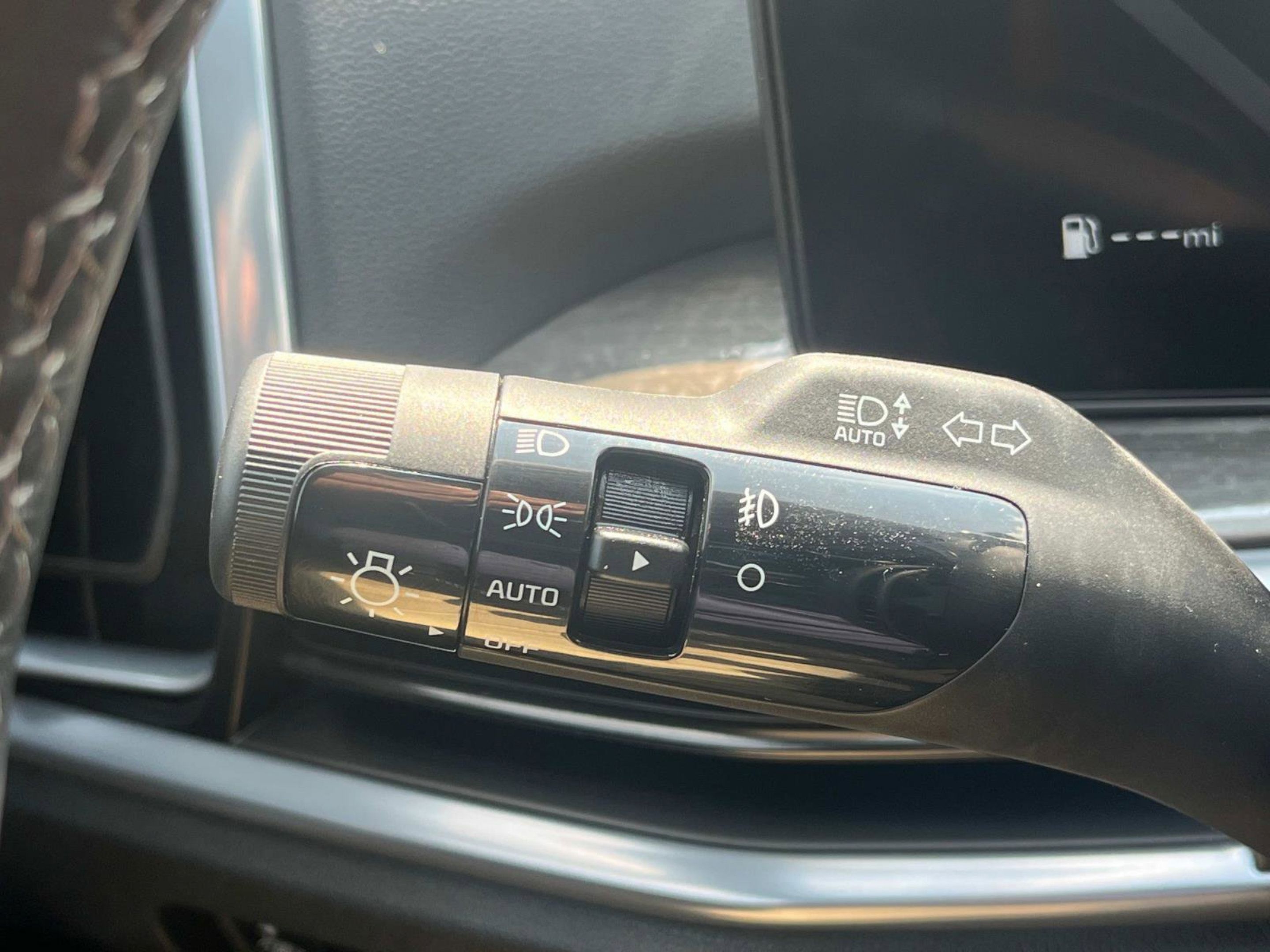 New 2025 Kia Sorento SX Prestige AWD/4WD image 35