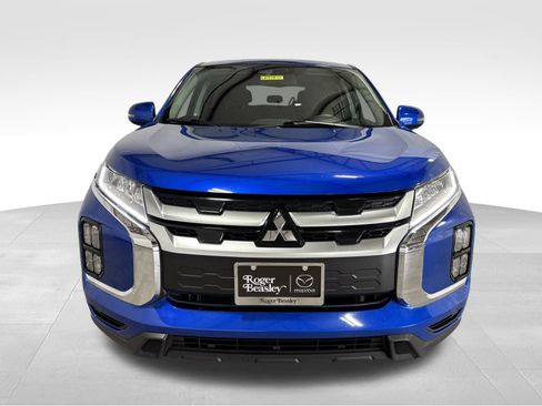 Used 2021 Mitsubishi Outlander Sport SE image 2