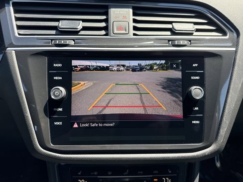 Used 2024 Volkswagen Tiguan SE R-Line AWD/4WD image 19