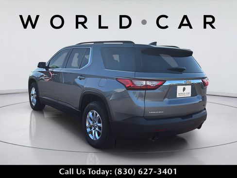 Used 2020 Chevrolet Traverse LT FWD image 9