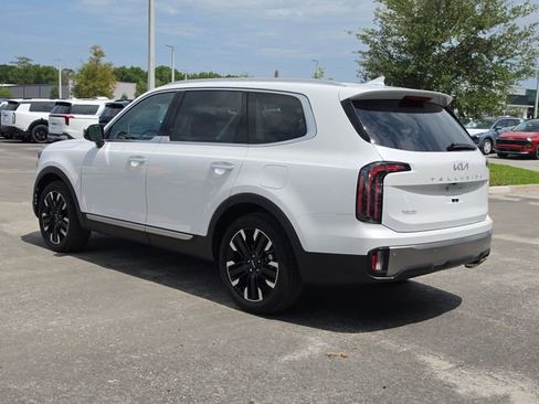 Certified 2025 Kia Telluride SX w/ SX Captain's Chair Package FWD image 3