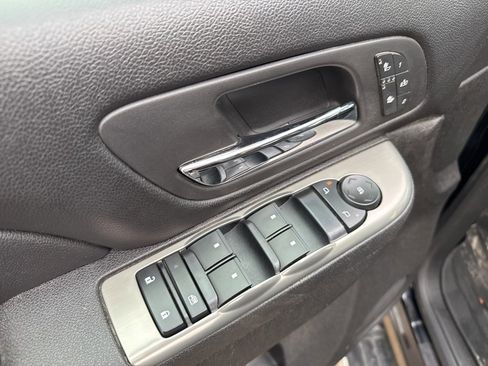 Used 2013 Chevrolet Silverado 3500 LTZ image 11