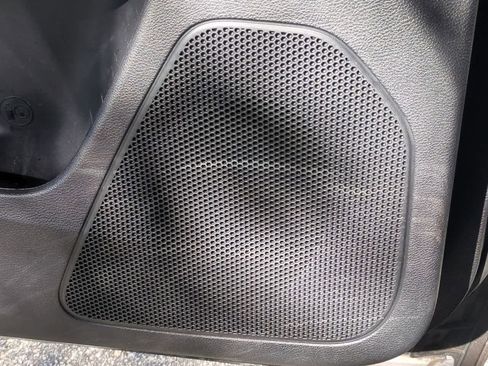 Used 2017 Jeep Cherokee Latitude image 29