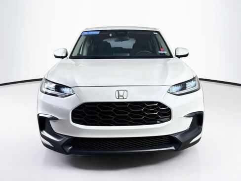 Certified 2025 Honda HR-V LX image 3