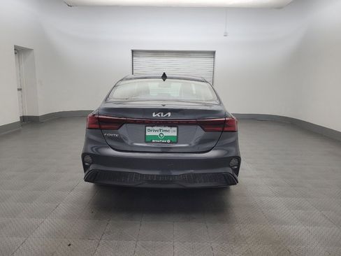 Used 2023 Kia Forte LXS FWD image 7