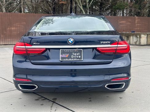Used 2016 BMW 750i xDrive image 19