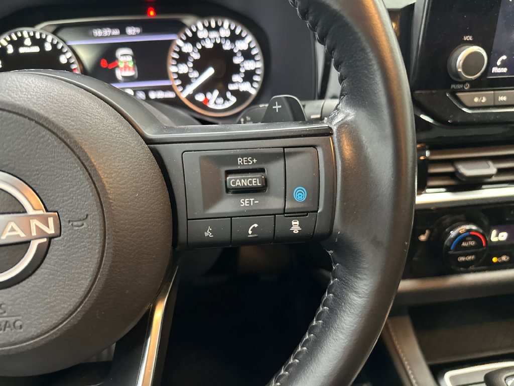 Used 2024 Nissan Pathfinder SV AWD/4WD image 26