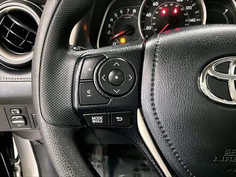 Used 2015 Toyota RAV4 XLE image 24