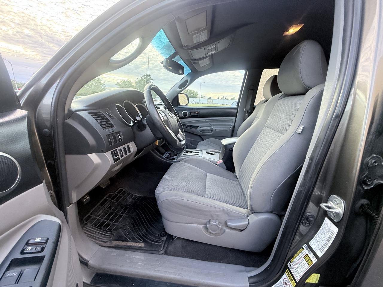 Used 2012 Toyota Tacoma PreRunner w/ TRD Sport Pkg RWD image 10