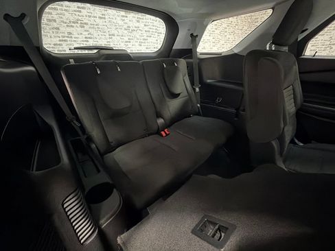 Used 2021 Ford Explorer XLT AWD/4WD image 13