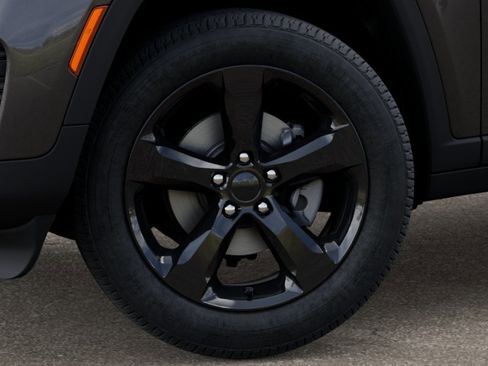 New 2025 Jeep Grand Cherokee Altitude image 47