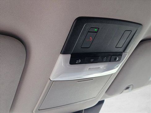 Used 2024 Nissan Pathfinder SV FWD image 14