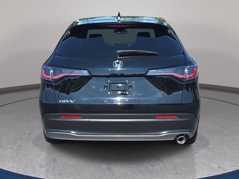 Used 2025 Honda HR-V Sport image 6