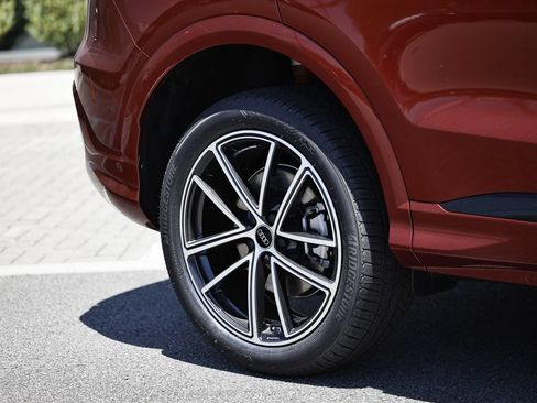 New 2026 Audi Q5 Premium Plus AWD/4WD image 6