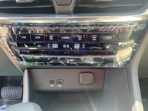 New 2026 Buick Encore GX Avenir w/ Avenir Technology Package image 22