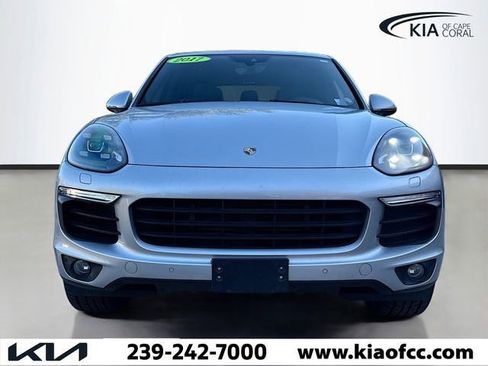 Used 2017 Porsche Cayenne S AWD/4WD image 9