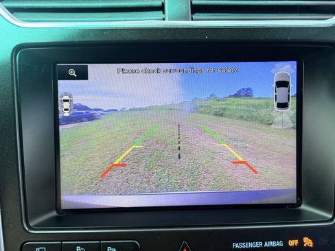 Used 2016 Ford Explorer Limited w/ Equipment Group 301A FWD image 15