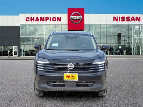 New 2026 Nissan Kicks SV w/ SV Premium Package image 2