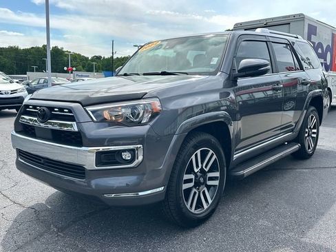 Used 2022 Toyota 4Runner Limited AWD/4WD image 7