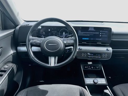 Used 2024 Hyundai Kona SEL w/ Convenience Package FWD image 18