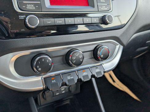 Used 2016 Kia Rio LX w/ Power Package FWD image 17