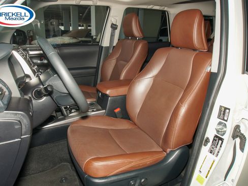 Used 2022 Toyota 4Runner Limited AWD/4WD image 19