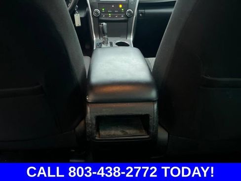 Used 2017 Toyota Camry LE FWD image 15