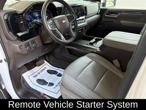Used 2024 Chevrolet Silverado 2500 LTZ w/ LTZ Convenience Package AWD/4WD image 25