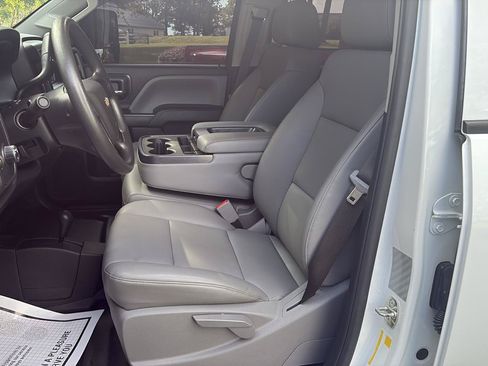 Used 2019 Chevrolet Silverado 3500 W/T w/ WT Convenience Package AWD/4WD image 10