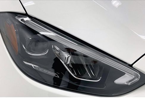 New 2025 Mercedes-Benz C 300 4MATIC Sedan image 13