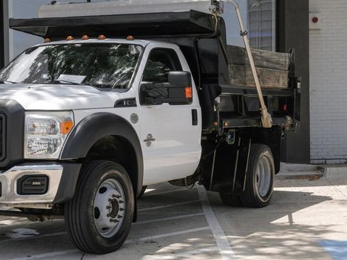 Used 2015 Ford F550 4x4 Regular Cab Super Duty image 6