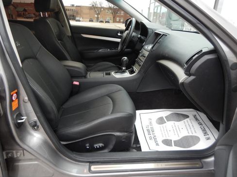 Used 2007 INFINITI G35 Journey w/ Performance Tire & Wheel Pkg image 35