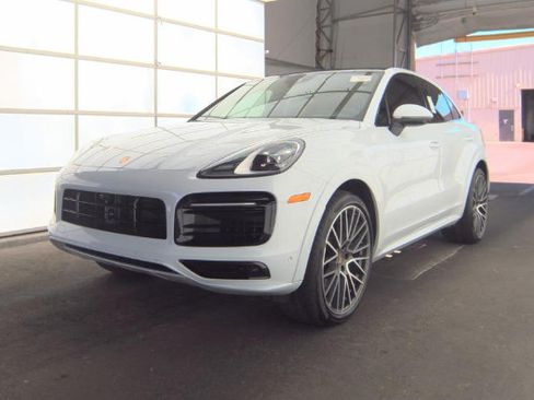 Used 2022 Porsche Cayenne Platinum Edition AWD/4WD image 1