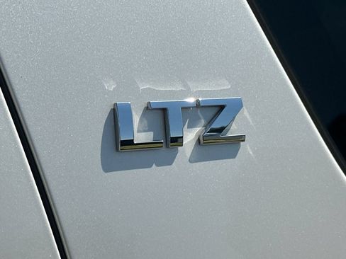 Used 2012 Chevrolet Tahoe LTZ AWD/4WD image 31