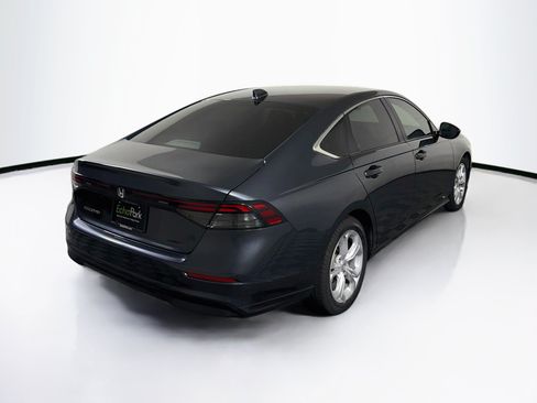 Used 2025 Honda Accord LX image 9
