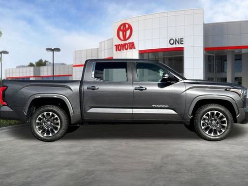 Used 2024 Toyota Tundra Limited image 3
