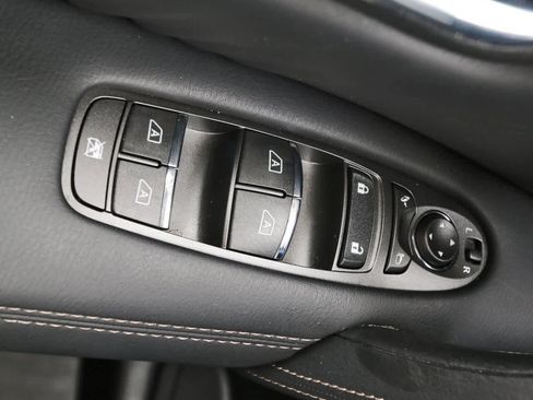 Used 2024 Nissan Armada Platinum w/ Captain's Chairs Package image 22