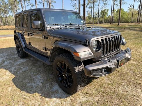Used 2021 Jeep Wrangler Unlimited Sahara image 8