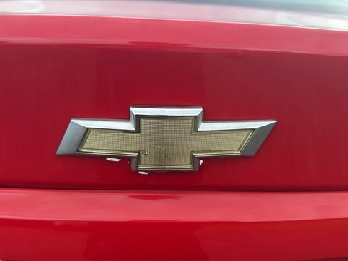 Used 2015 Chevrolet Sonic LS FWD image 17
