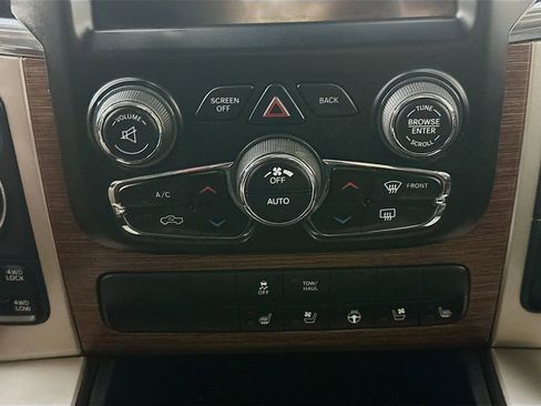 Used 2015 RAM 1500 Laramie w/ Convenience Group image 18